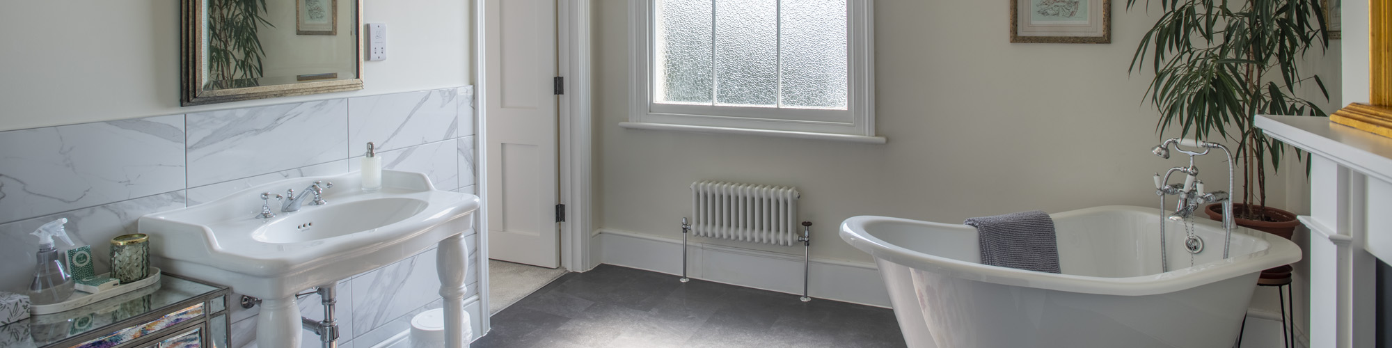 BEDROOMS-BANNER02.jpg