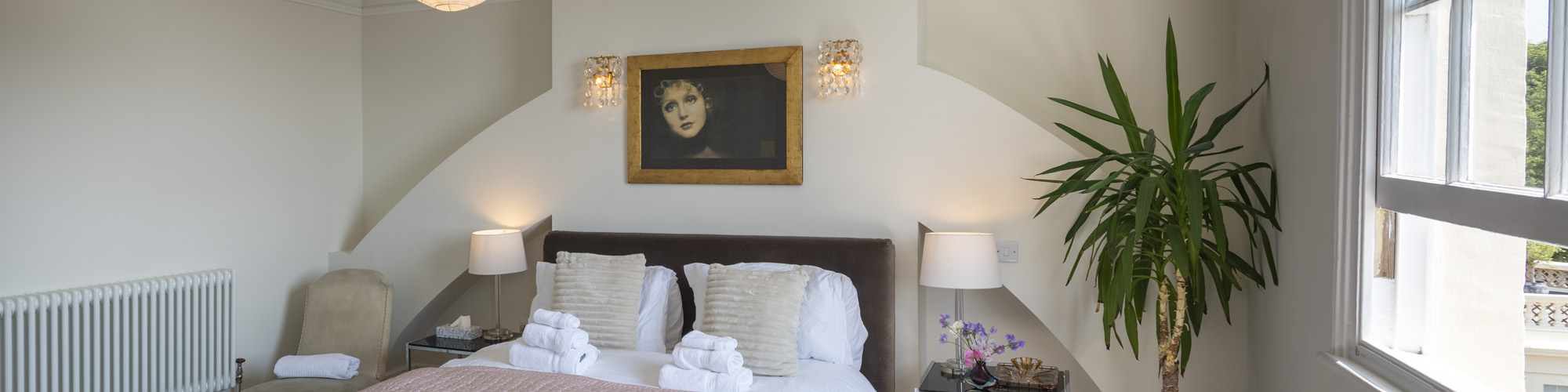 BEDROOMS-BANNER09.jpg