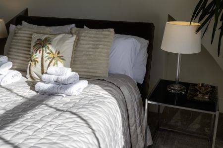 Master-bedroom-King-Ensuite007.jpeg