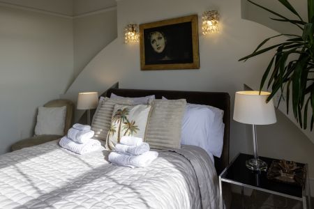 Master-bedroom-King-Ensuite004.jpeg