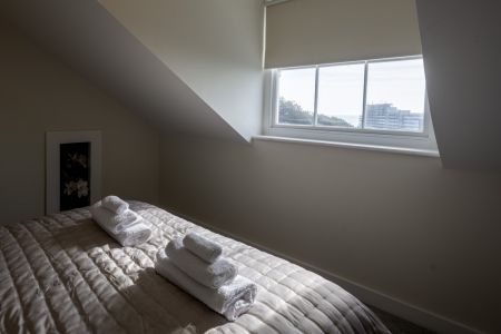 Top-Floor-King-Seaview007.jpeg
