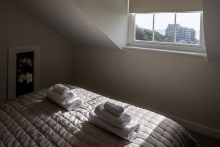 Top-Floor-King-Seaview005.jpeg